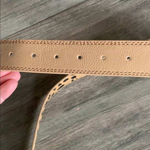 🔥sale🔥💛BETSEY JOHNSON belt. NWOT💛 - Picture 2 of 3